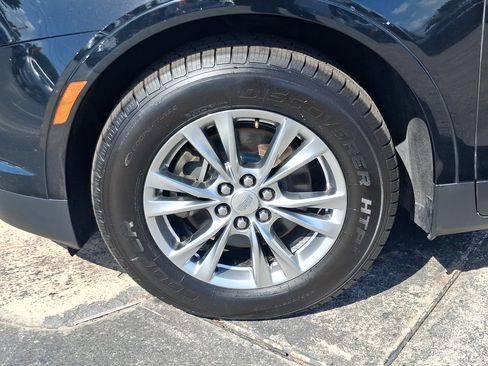 Used 2020 Cadillac XT5 Premium Luxury FWD image 8