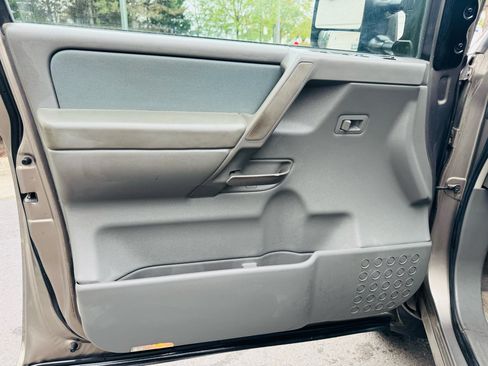 Used 2006 Nissan Titan SE image 14