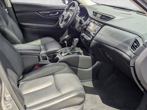 Used 2018 Nissan Rogue SL w/ Premium Package FWD image 22