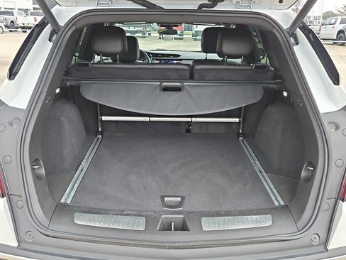 Used 2025 Cadillac XT5 Premium Luxury image 30