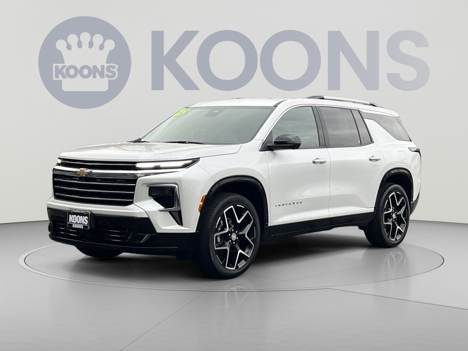 Used 2025 Chevrolet Traverse High Country AWD/4WD image 1
