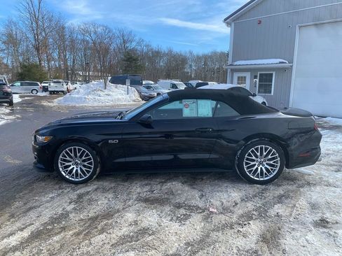 Used 2017 Ford Mustang GT Premium w/ GT Performance Package image 9
