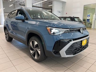 New 2025 Volkswagen Taos SE