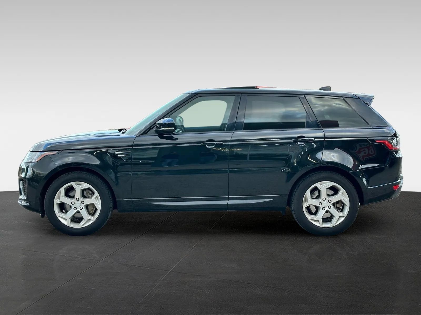 Used 2019 Land Rover Range Rover Sport HSE AWD/4WD image 4