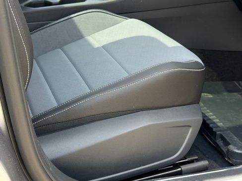 New 2026 Volkswagen Jetta SE FWD image 10
