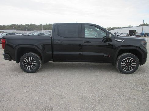 New 2026 GMC Sierra 1500 AT4 w/ AT4 Premium Package image 3