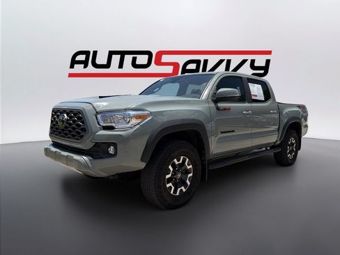 Used 2022 Toyota Tacoma TRD Off-Road AWD/4WD image 1