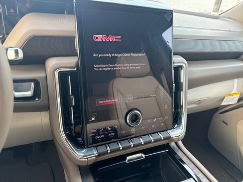 New 2026 GMC Yukon Denali AWD/4WD image 24