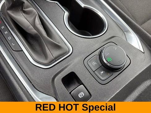 Used 2023 Chevrolet Traverse LT AWD/4WD image 26