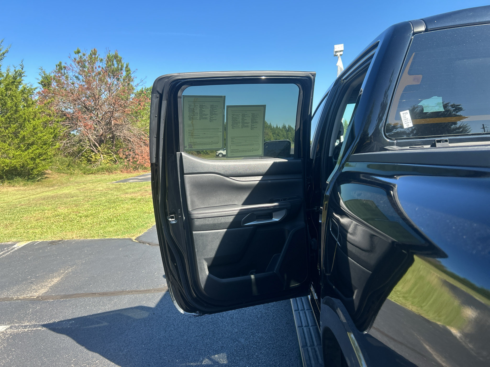 Certified 2024 Ford Ranger Lariat w/ FX4 Off-Road Package AWD/4WD image 17