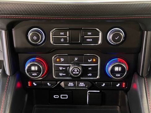 Used 2022 Chevrolet Tahoe RST w/ Luxury Package image 29