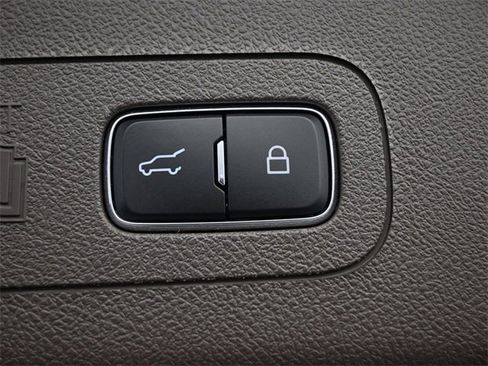 Used 2022 Lincoln Aviator Reserve w/ Class IV Trailer Tow Package image 24