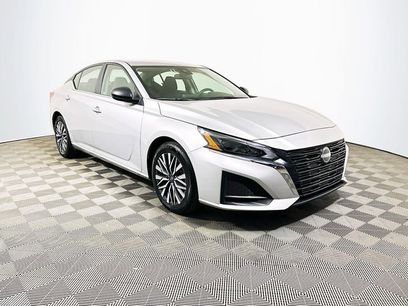 Used 2024 Nissan Altima 2.5 SV