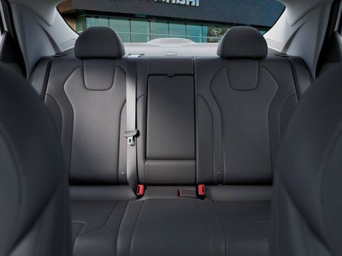 New 2026 Hyundai Elantra Limited image 12