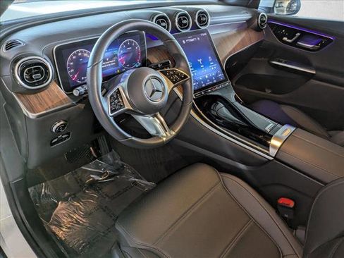 Used 2023 Mercedes-Benz GLC 300 image 10