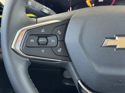 New 2025 Chevrolet Trax LT w/ LT Convenience Package image 24