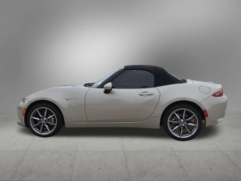 Used 2023 MAZDA MX-5 Miata Grand Touring w/ Weather Package RWD image 3