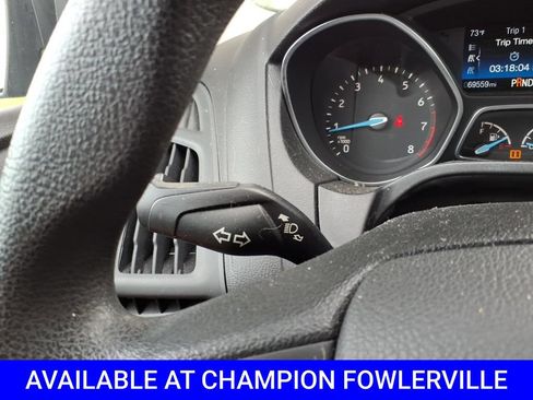 Used 2018 Ford Focus SE w/ SE Appearance Package FWD image 27