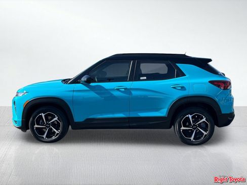 Used 2022 Chevrolet TrailBlazer RS FWD image 3