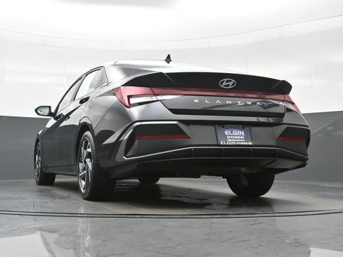 Used 2025 Hyundai Elantra SEL w/ Cargo Package FWD image 29