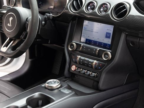 Used 2020 Ford Mustang Shelby GT500 w/ Technology Package RWD image 28