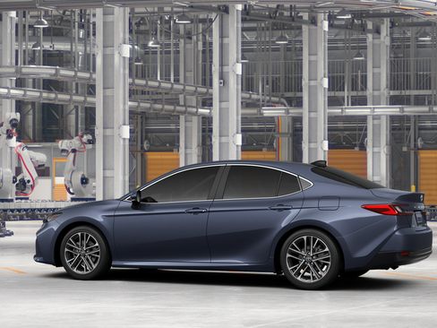 New 2026 Toyota Camry XLE FWD image 5