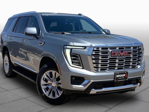 Used 2025 GMC Yukon Denali AWD/4WD image 3