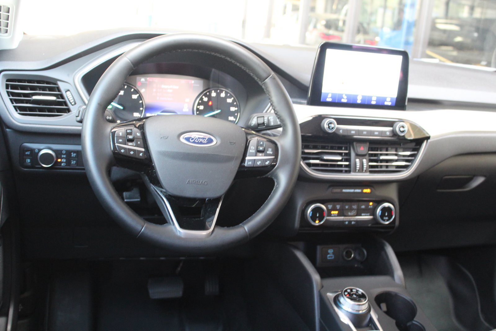 Used 2022 Ford Escape SE w/ SE Sport Appearance Package FWD image 18