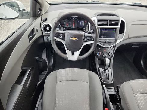 Used 2020 Chevrolet Sonic LT image 7