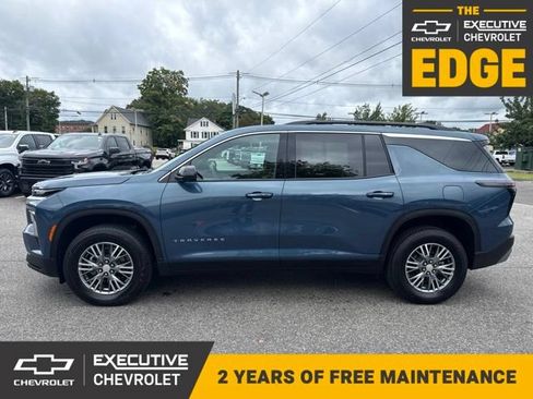 Used 2026 Chevrolet Traverse LT w/ Driver Confidence Package AWD/4WD image 1