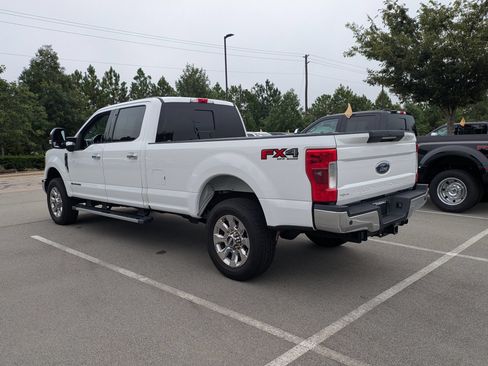 Used 2017 Ford F250 Lariat w/ Lariat Ultimate Package AWD/4WD image 6