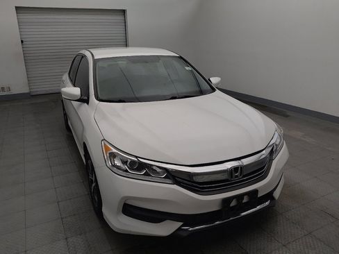Used 2017 Honda Accord LX image 14