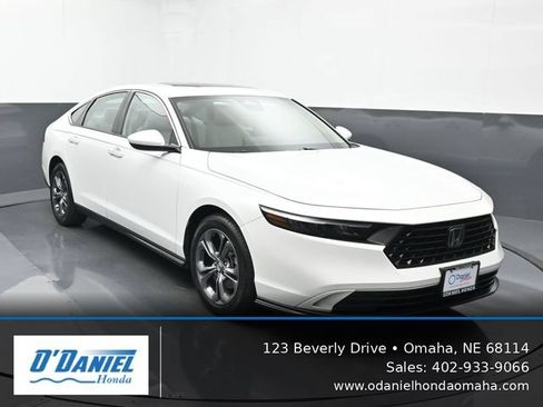 Used 2023 Honda Accord EX image 8
