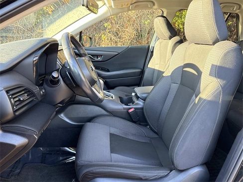 Used 2024 Subaru Outback Premium image 9