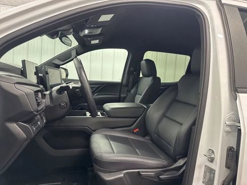 Used 2025 Chevrolet Silverado EV W/T w/ WT Plus Package image 10