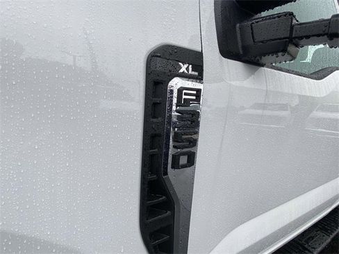 New 2025 Ford F350 XL image 29