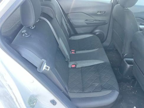 Certified 2019 Nissan Kicks SV image 13