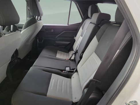 Certified 2025 Toyota 4Runner TRD Off-Road image 21