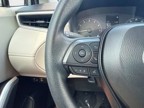 Used 2024 Toyota Corolla Cross L AWD/4WD image 28