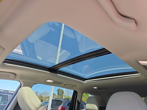 New 2026 Subaru Ascent Limited image 17