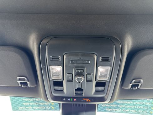 Used 2023 GMC Yukon Denali w/ LPO, Floor Liner Package AWD/4WD image 27