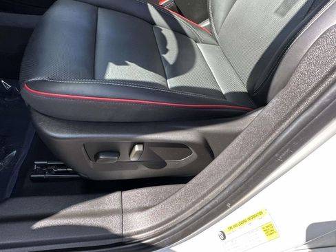 Used 2023 Buick Envision Essence w/ Sport Touring Package image 22