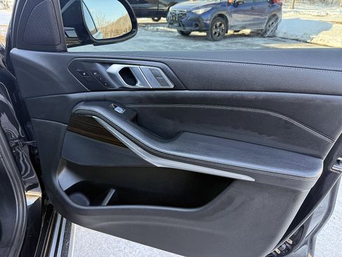 Used 2020 BMW X7 xDrive40i w/ Luxury Seating Package image 15