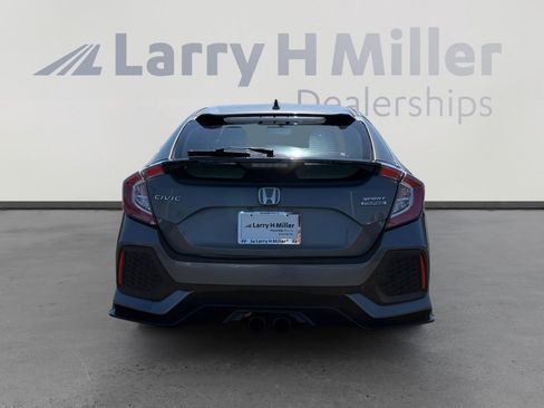 Used 2018 Honda Civic Sport Touring image 4