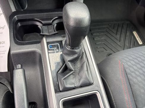 Used 2022 Toyota Tacoma SR5 image 17