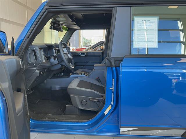 Used 2025 Ford Bronco 4-Door AWD/4WD image 11
