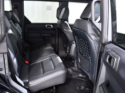 New 2025 Ford Bronco Badlands image 19