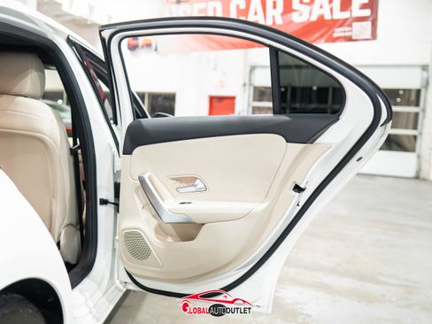 Used 2019 Mercedes-Benz A 220 image 40