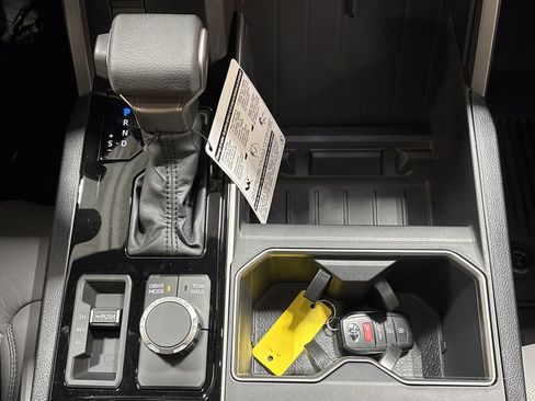 New 2026 Toyota Tundra SR5 image 9