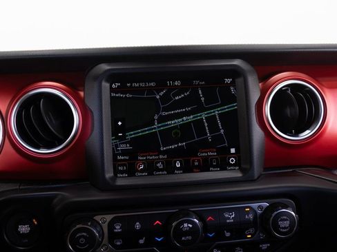 Used 2022 Jeep Wrangler Unlimited Rubicon w/ LED Lighting Group image 29